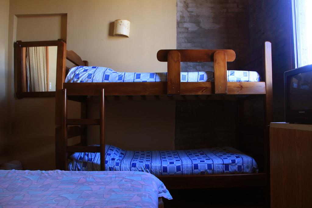Una Noche Mas B & B Montevideo Bilik gambar